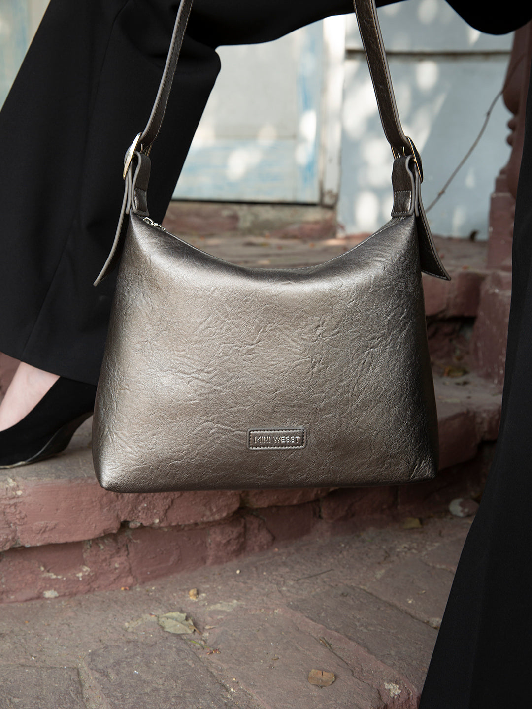 Claudia Shoulder Bag