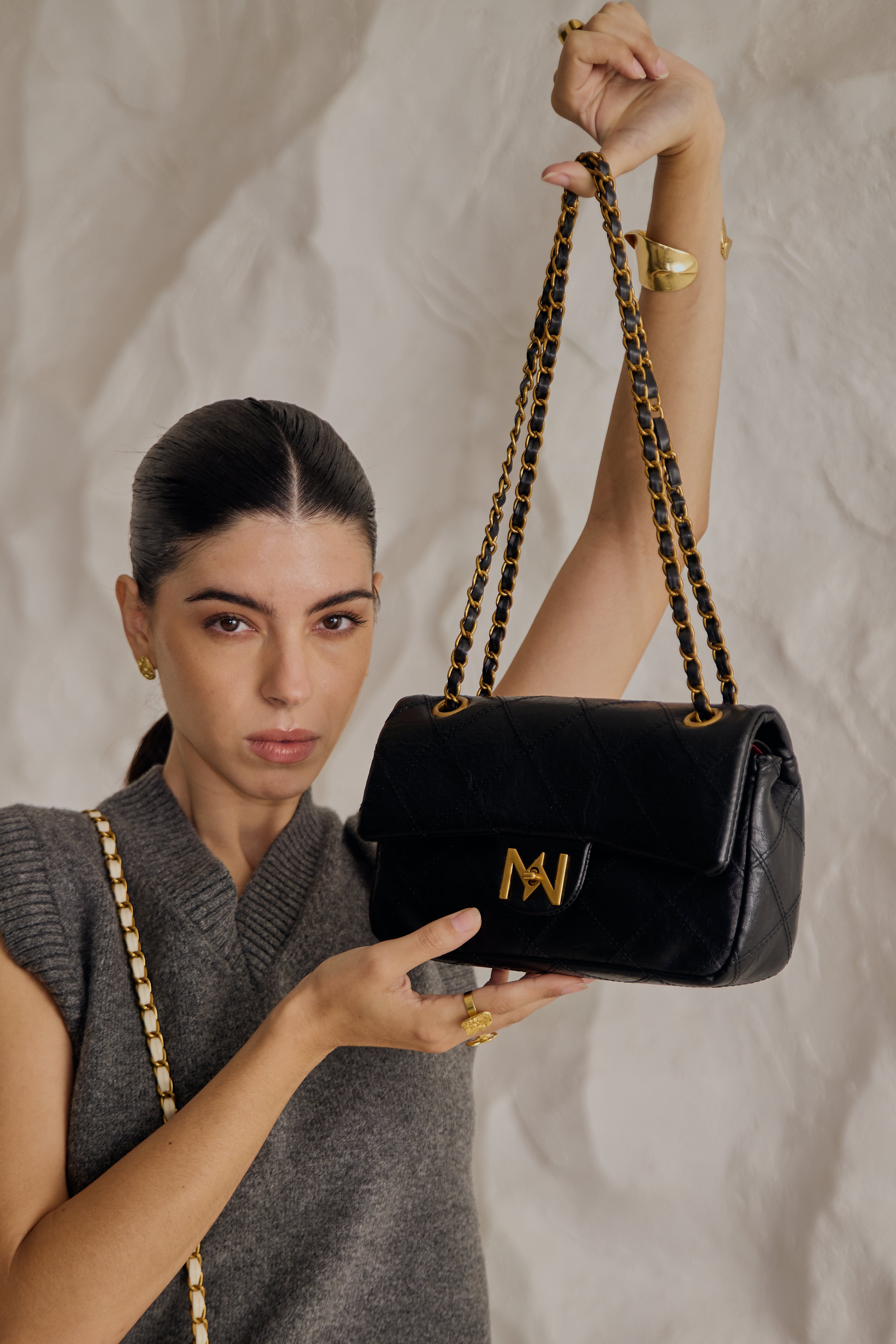 Isabella Medium Shoulder Bag
