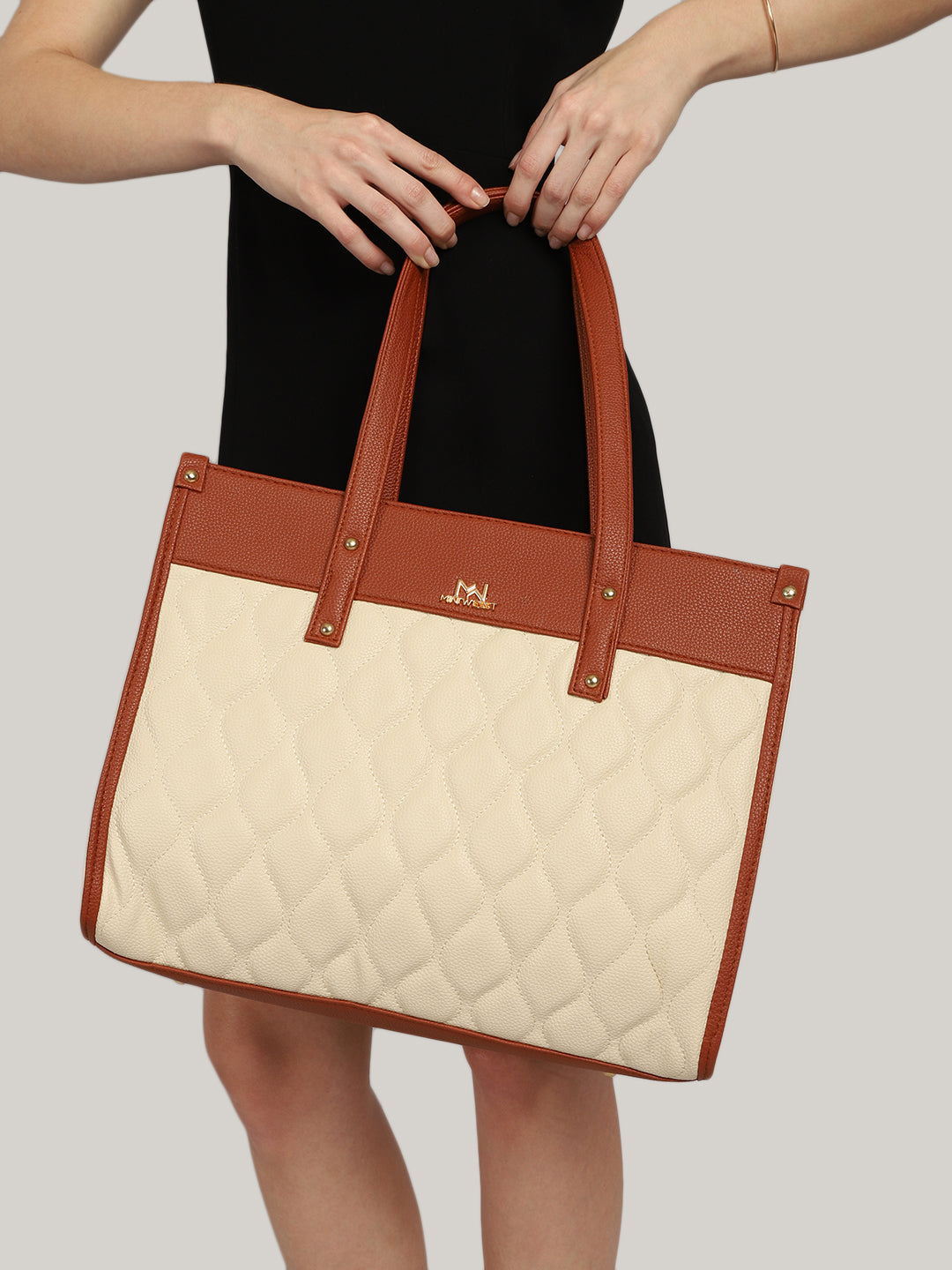 AMORA TOTE