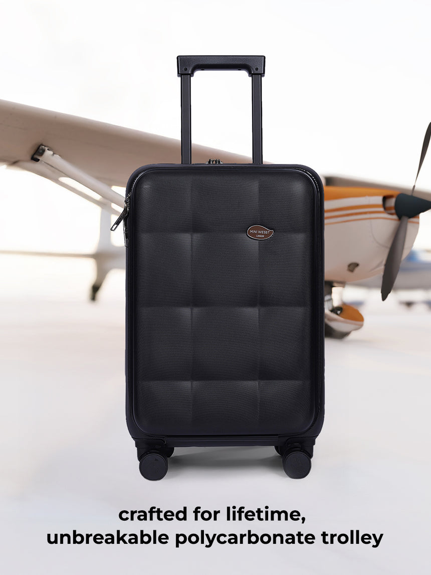 Marvel Pro Cabin Black Small