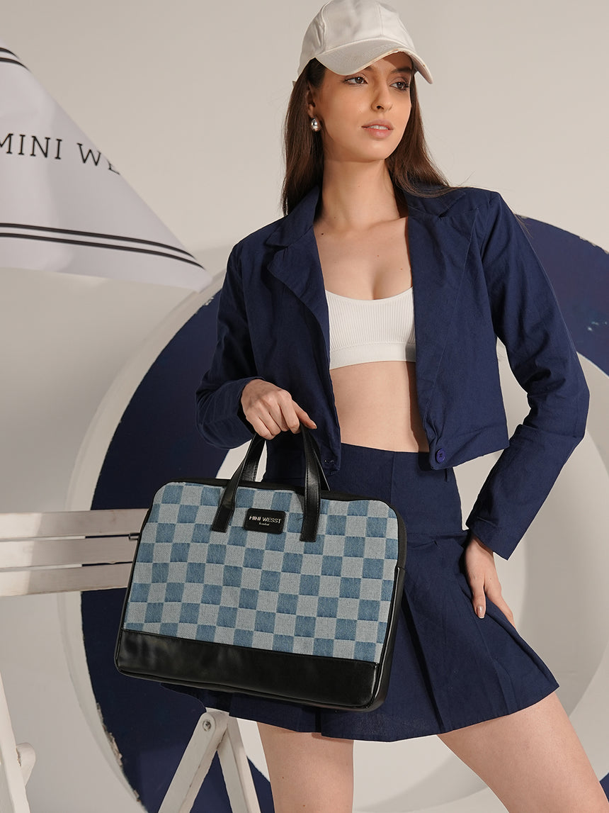 Bourbon Blue London Street Bag With Pouch