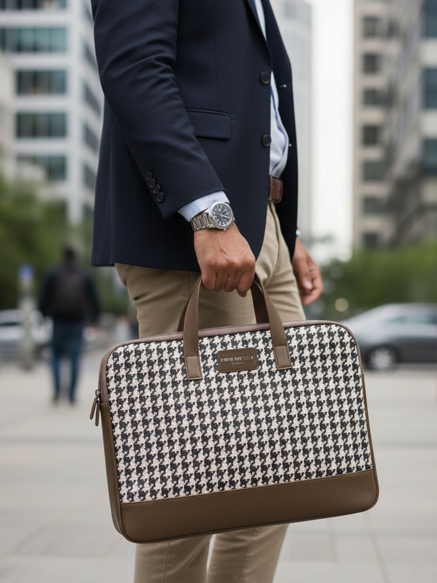 Bourbon Brown London Street Bag With Pouch