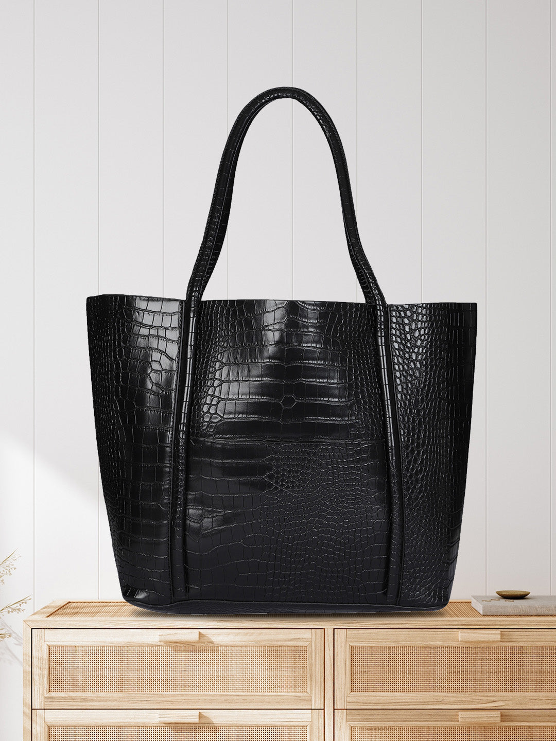 Castle Black Tote Bag With Pouch