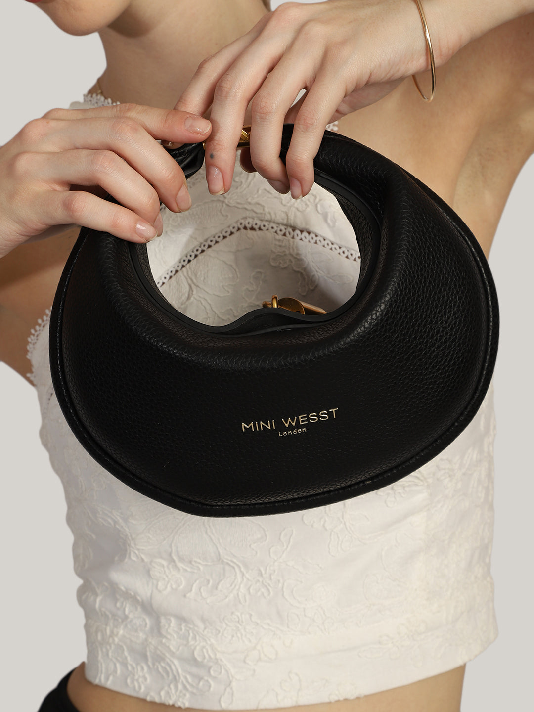 THE MOON 4 WAYS HANDBAG