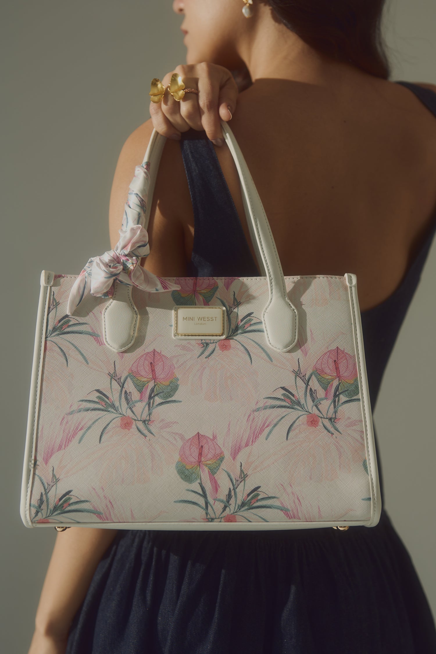 BOULEVARD LUXE HANDBAG