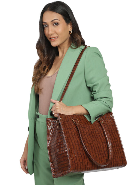 Office On The Go Tote Bag