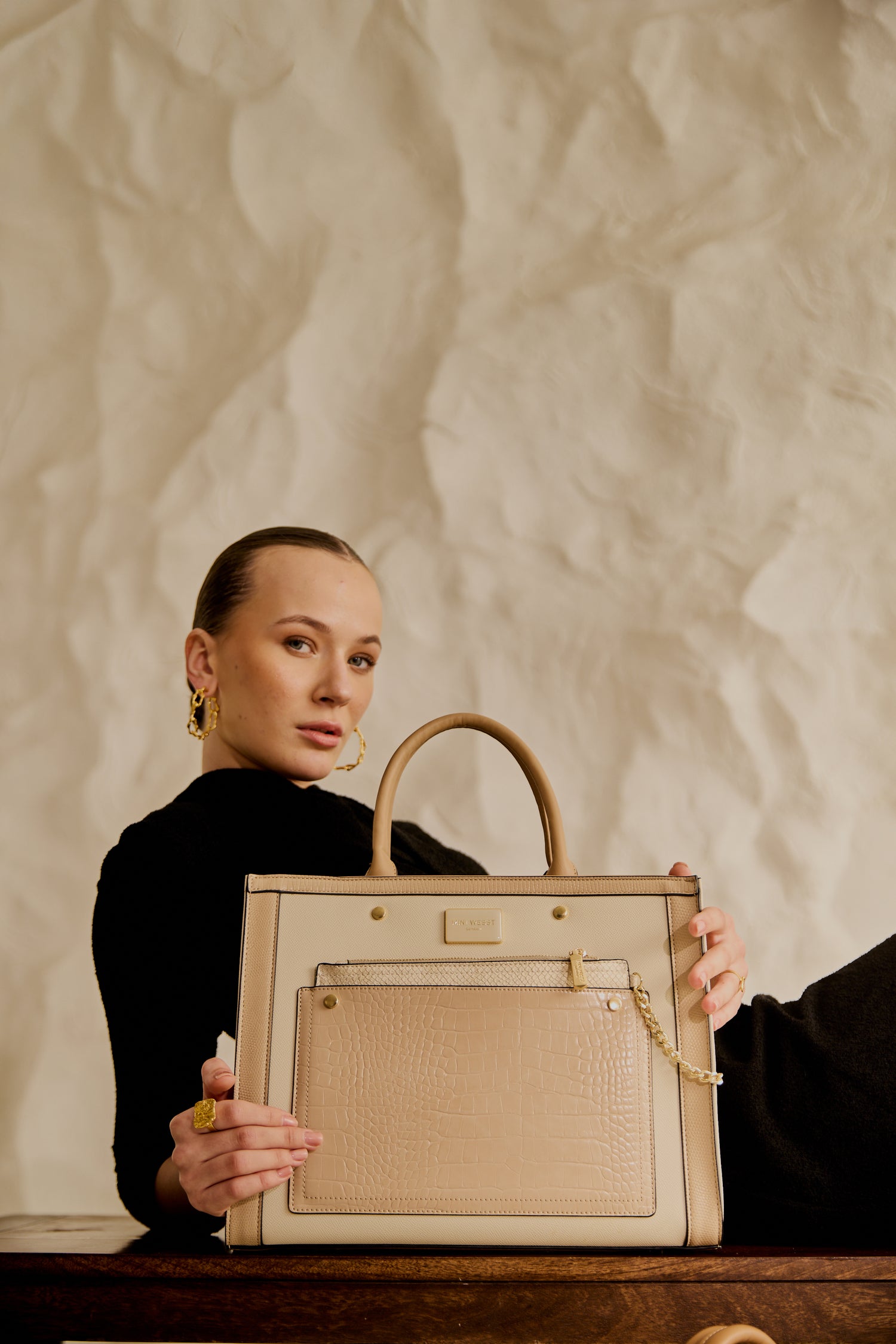 WESTMINSTER LUXURY BEIGE HANDBAG