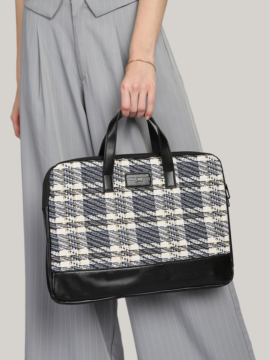 Bourbon Blue London Street Bag With Pouch