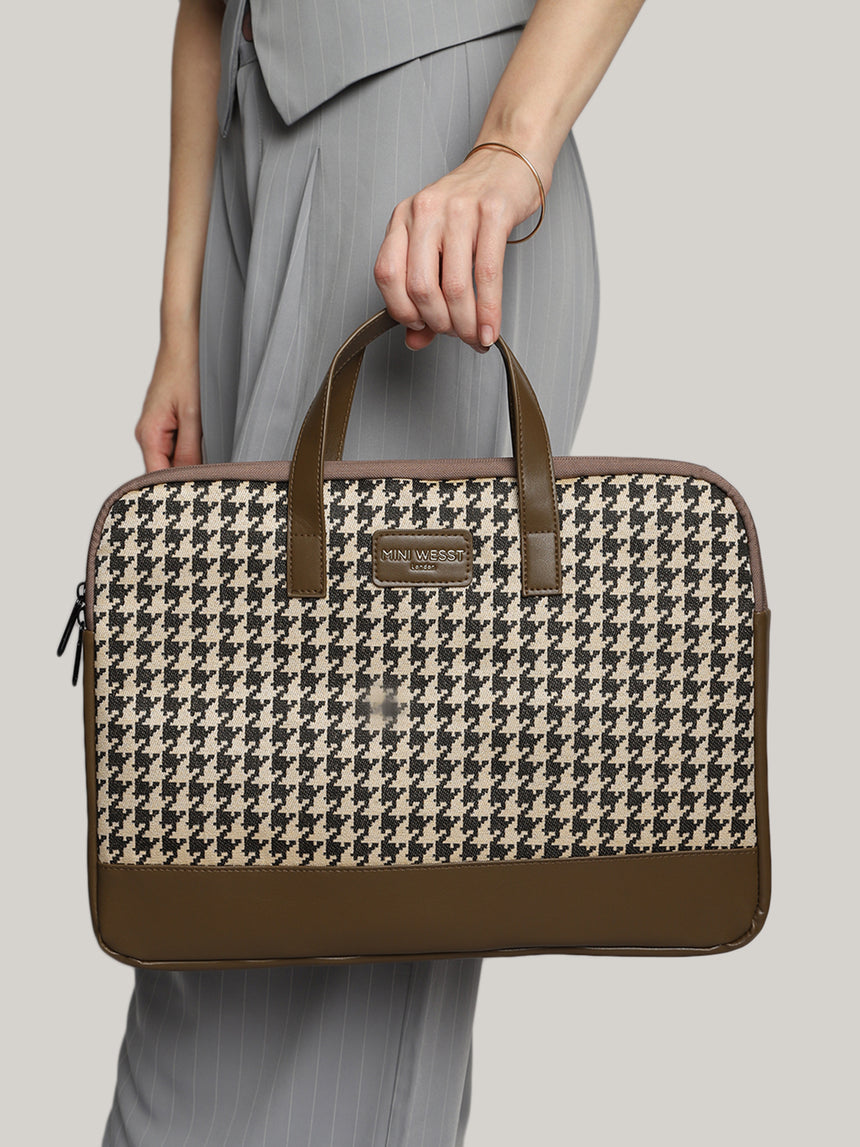 Bourbon Brown London Street Bag With Pouch