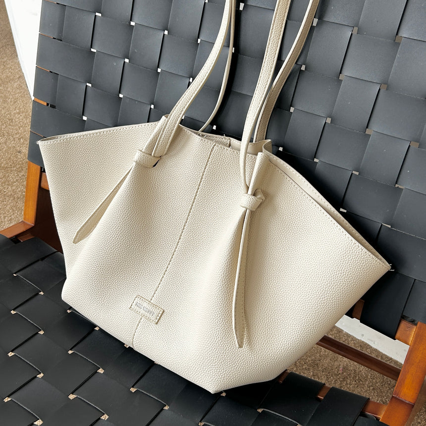 Daisy Off-White Totebag