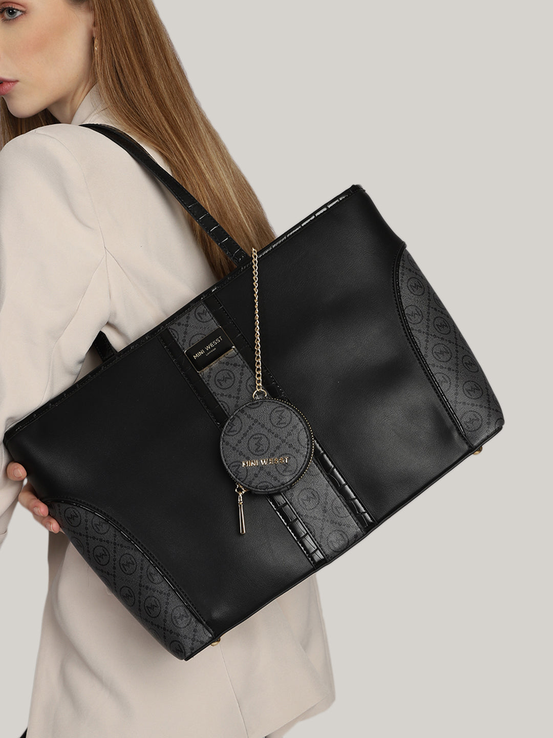 PICCADILLY SQUARE TOTE