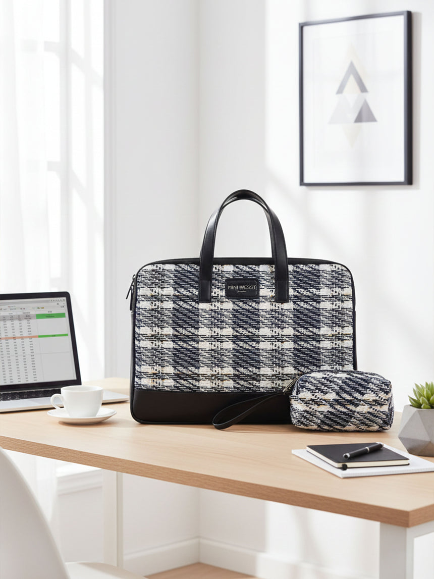 Bourbon Blue London Street Bag With Pouch