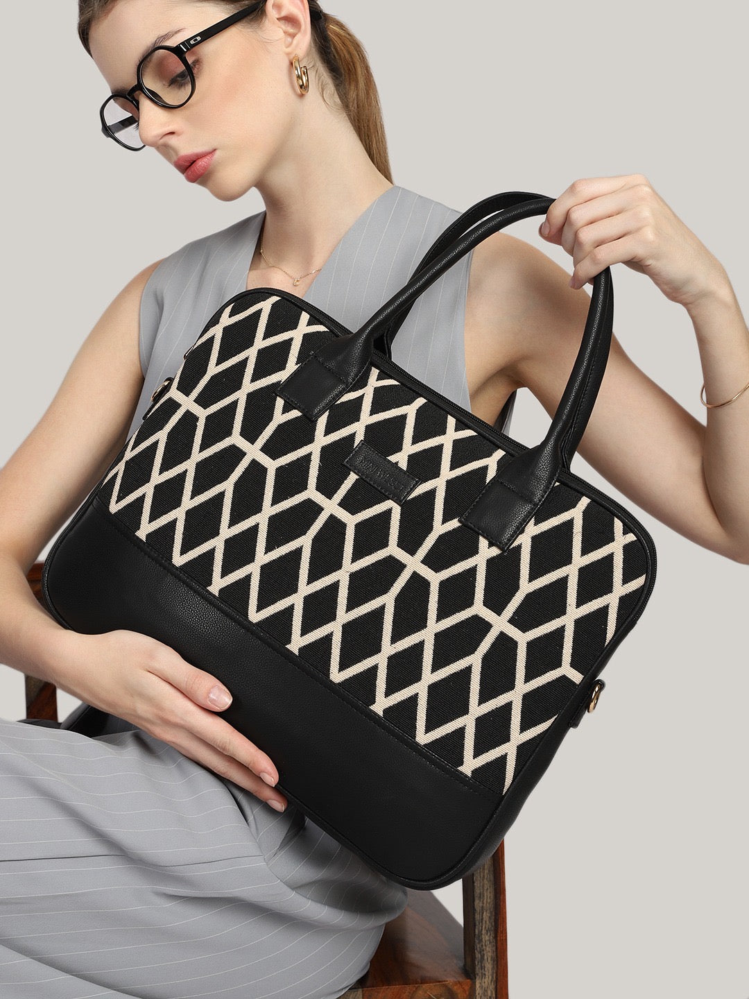 Cloney Carry Laptop Bag