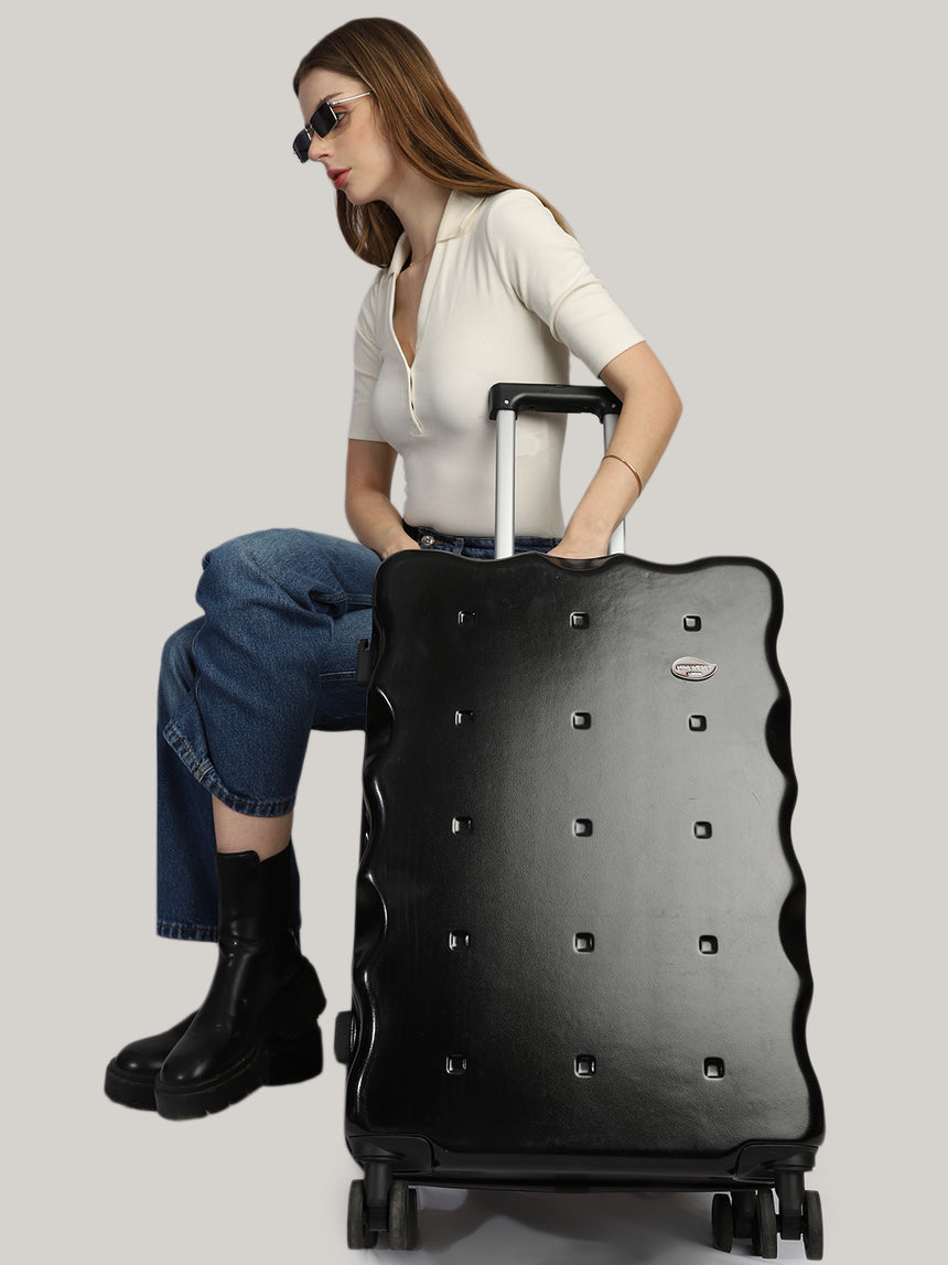 On The Go Check-In Black Medium