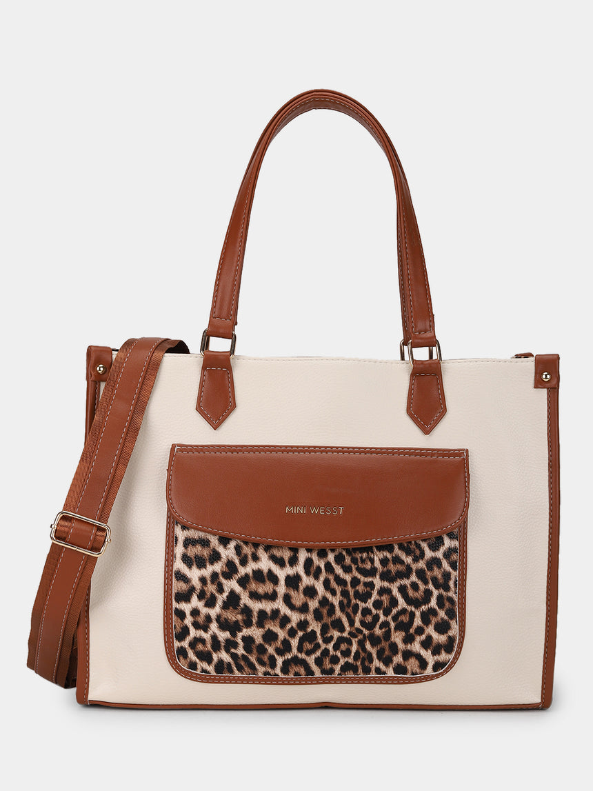 GO SOCIALS TOTE BAG