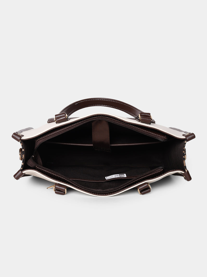 GO SOCIALS TOTE BAG