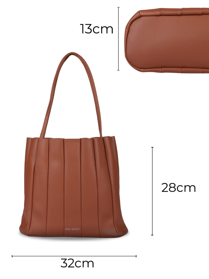 Leo Brown Shoulder Bag With Pouch