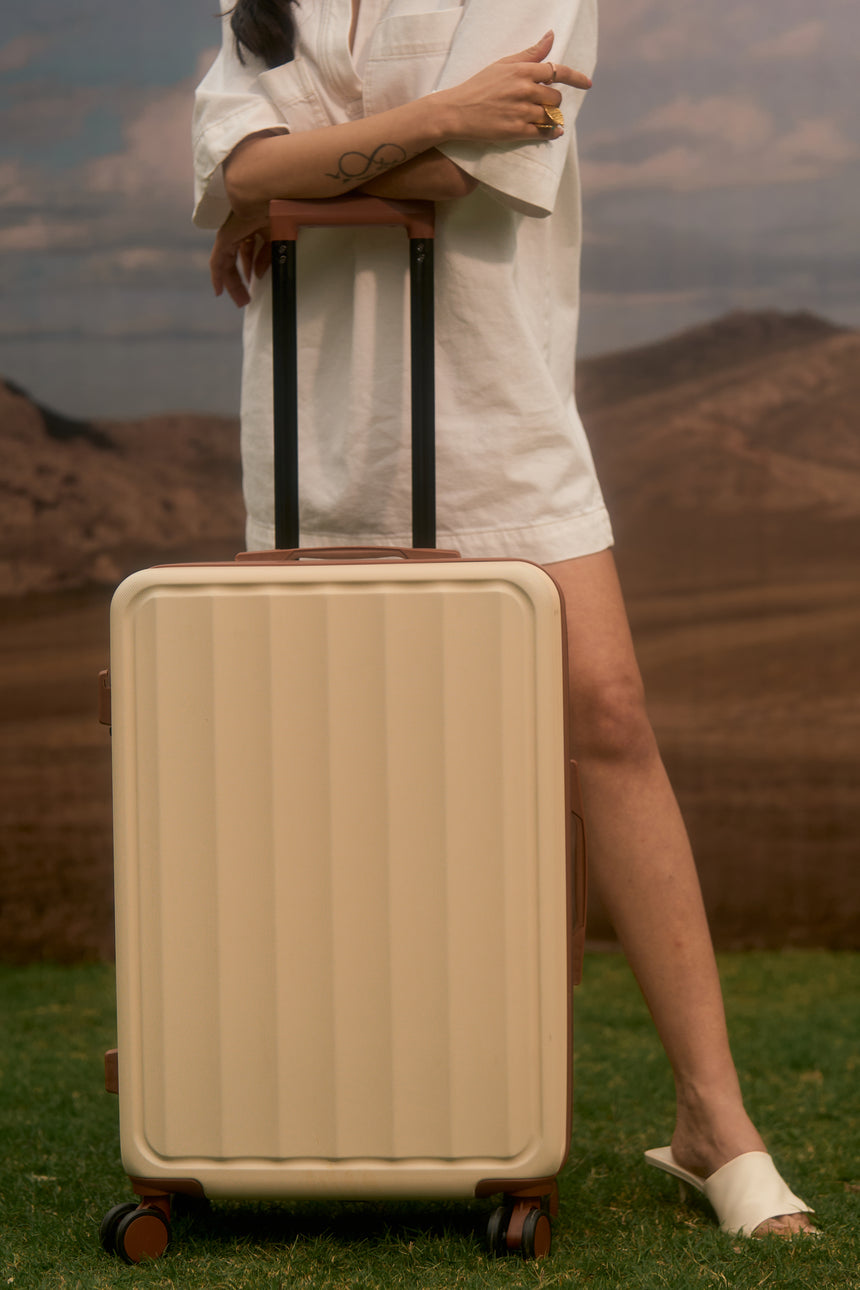 Ava Check In Beige Medium