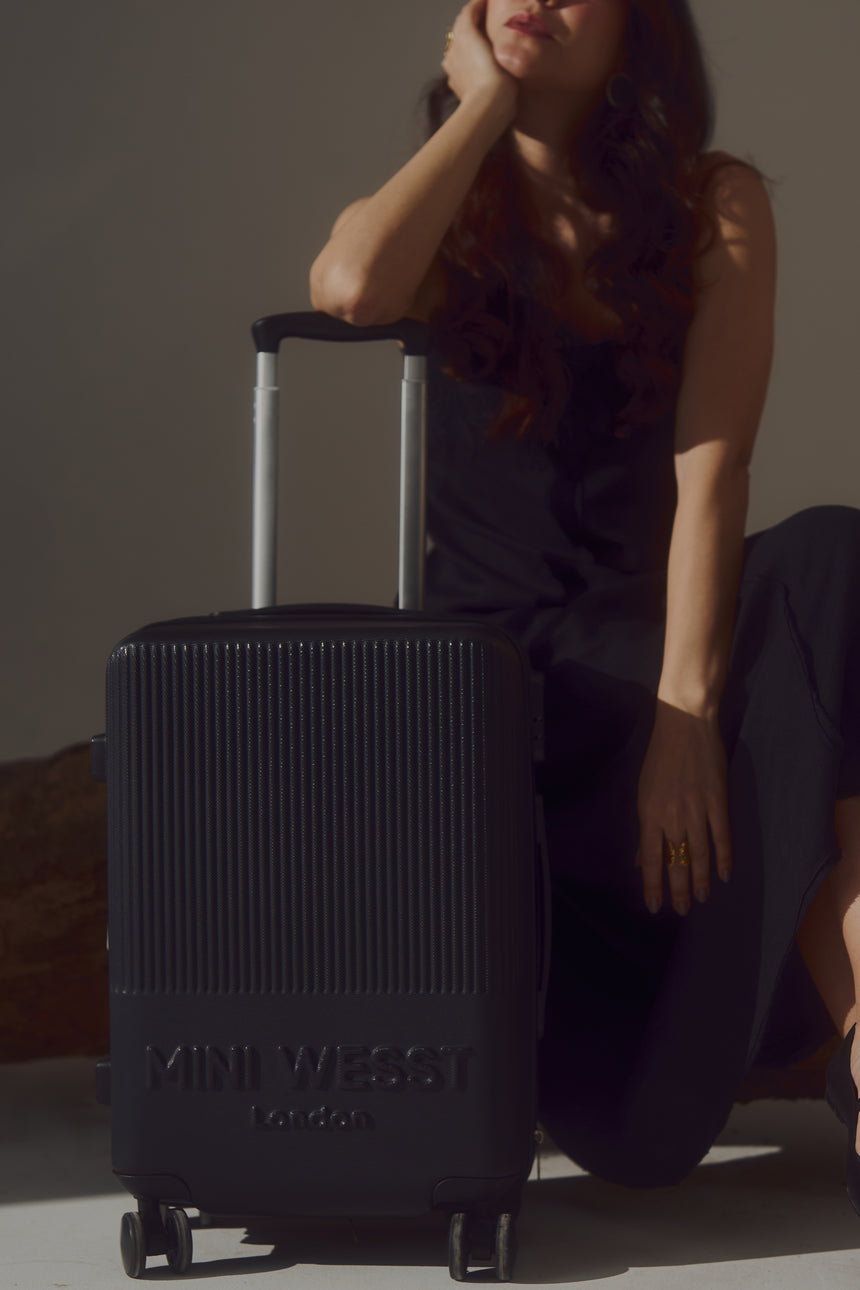 Mw London Check-In Black Medium