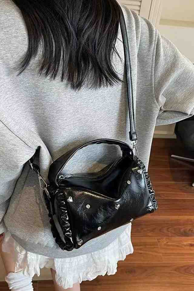 Linda Black Sling Bag