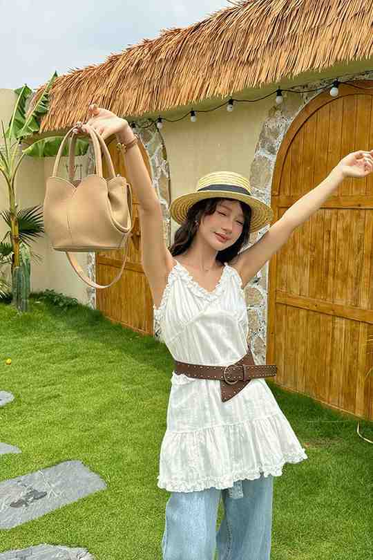 Tulip Beige Bucket Handbag