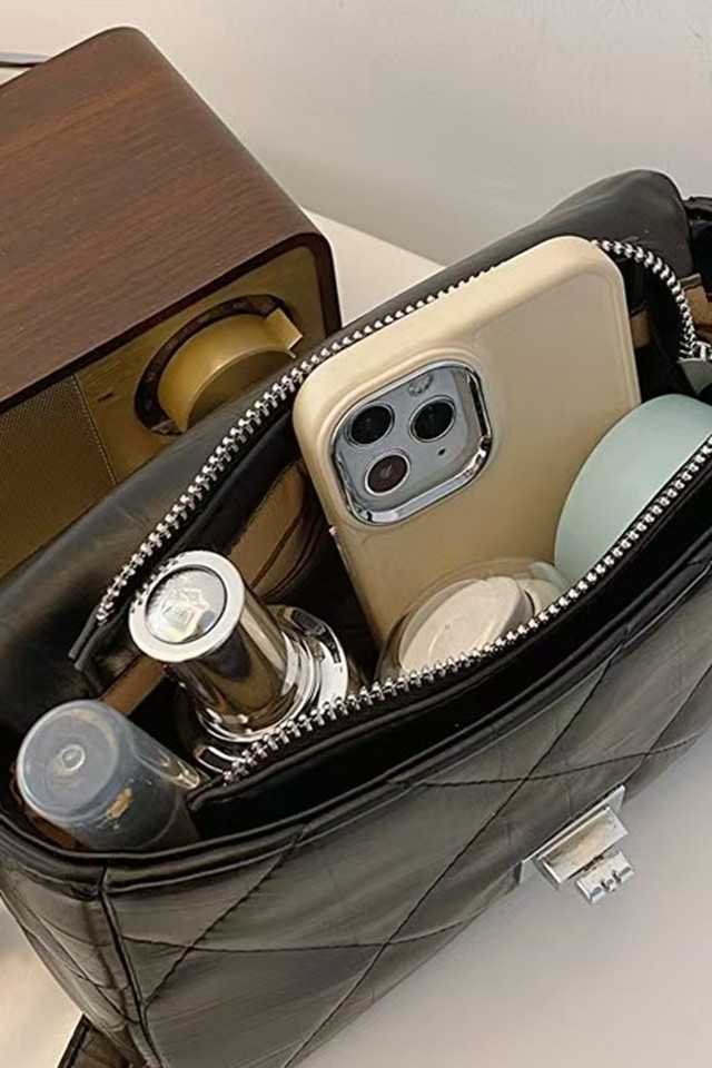 Willow Black Sling Bag