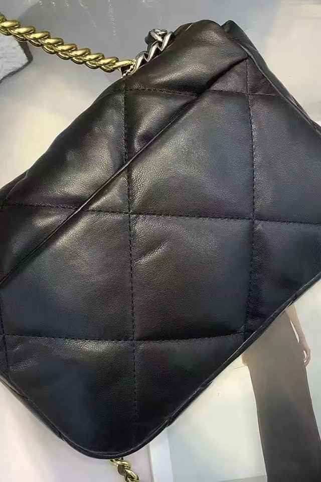 Willow Black Sling Bag