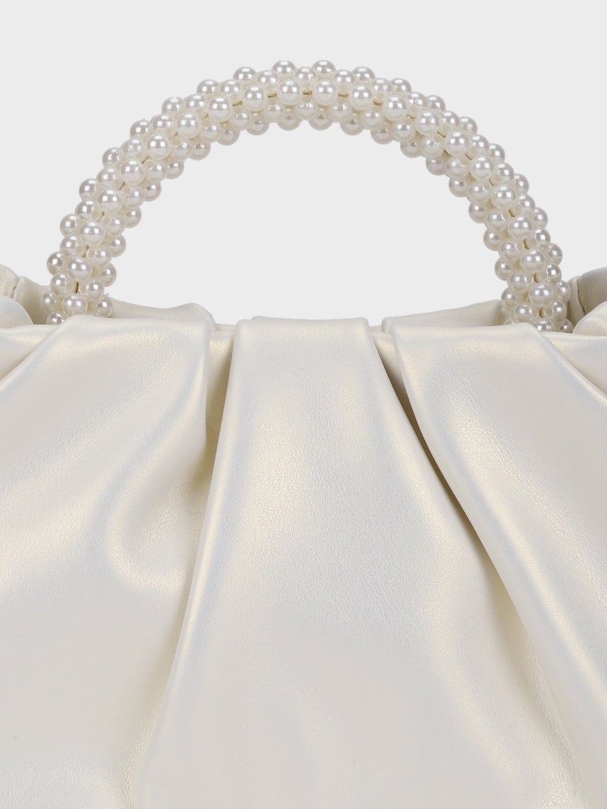 Esther White Pearl Handheld Clutch