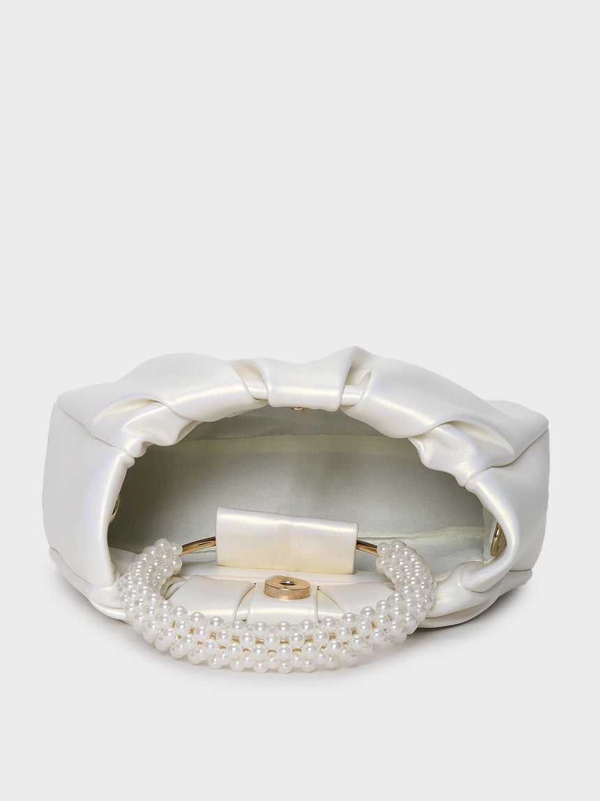 Esther White Pearl Handheld Clutch