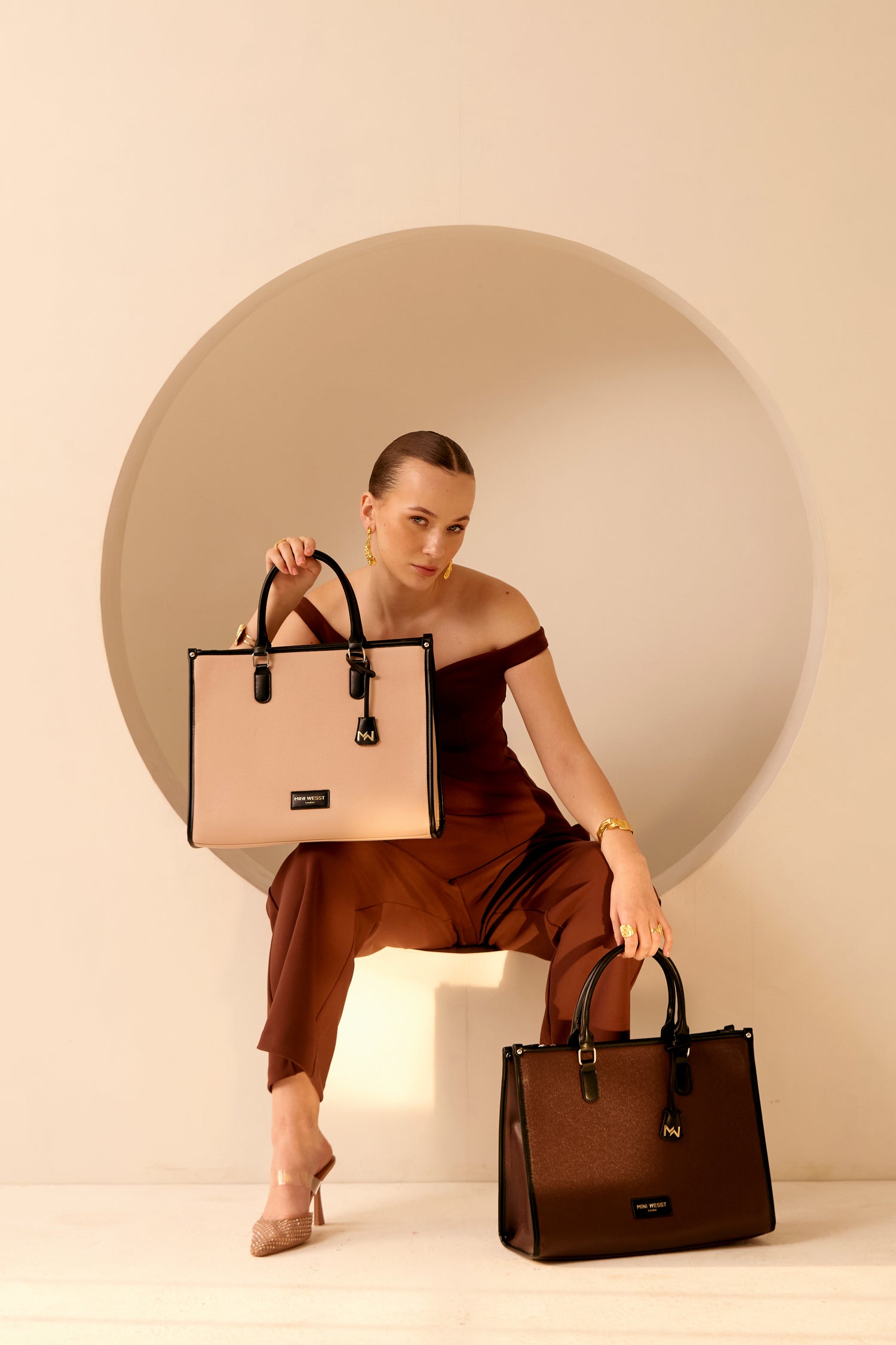 TIMES SQUARE LUXURY TOTE