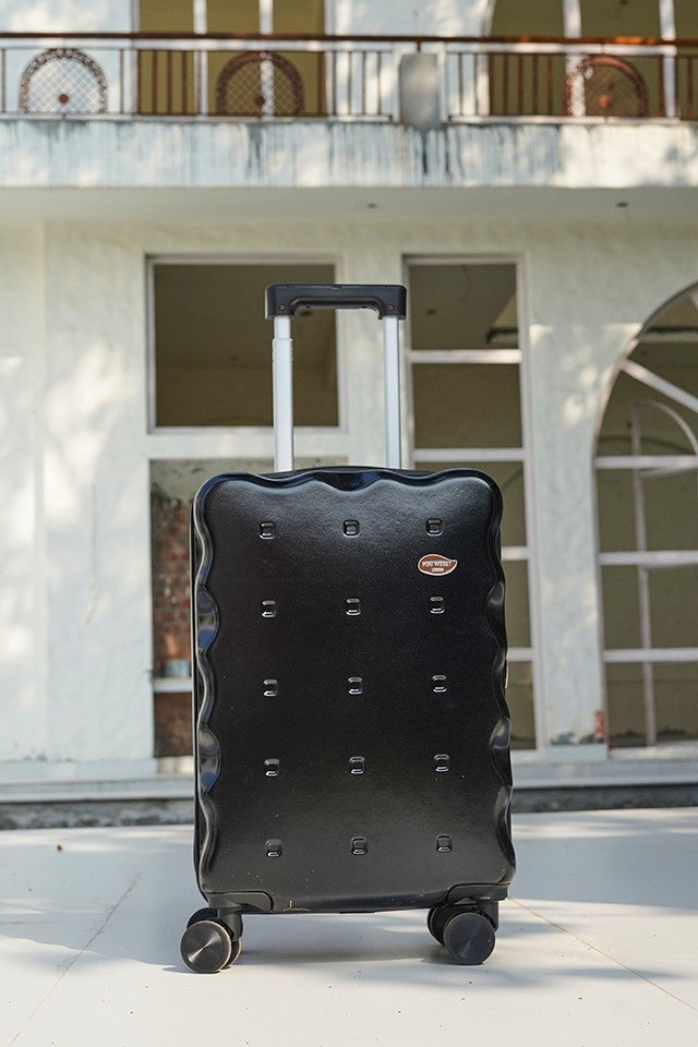 On The Go Cabin Black Small Luggage