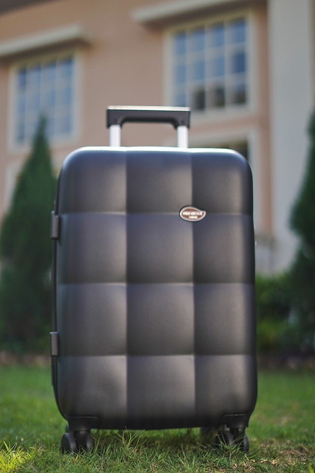 Marvel Cabin Black Small