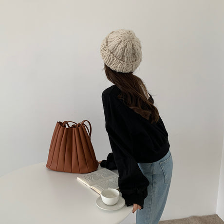 Leo Brown Shoulder Bag With Pouch