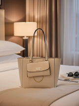 Buckingham White London Tote