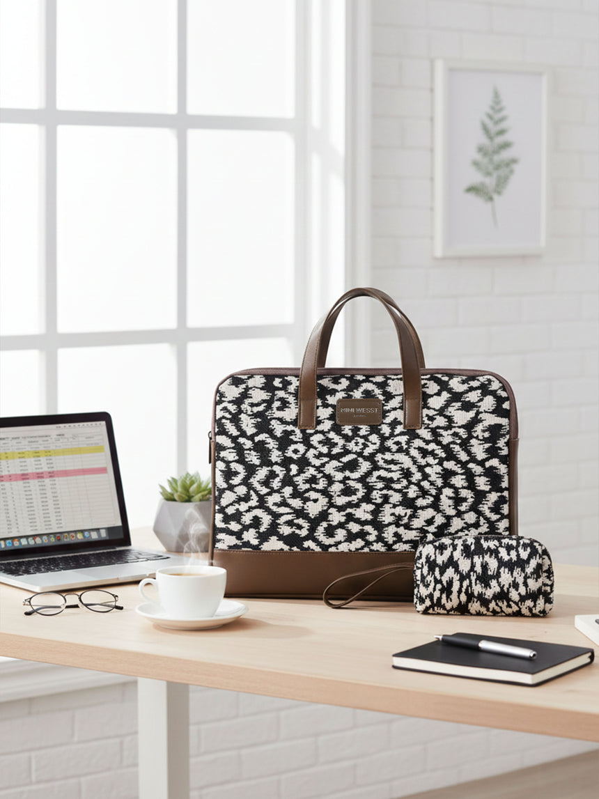 Bourbon Brown London Street Bag With Pouch