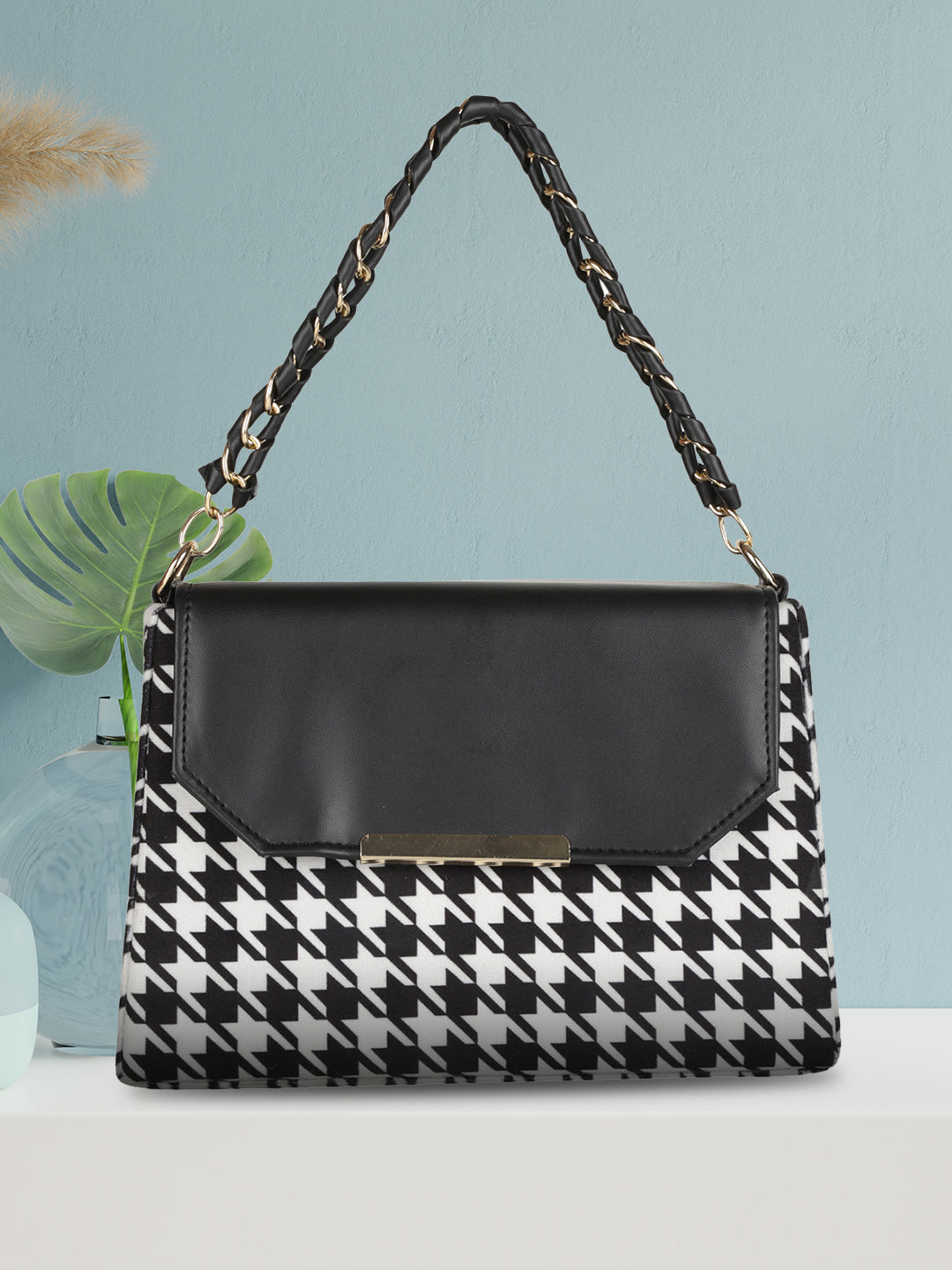 MINI WESST Black Casual Checked Handheld Bag(MWHB177PR)