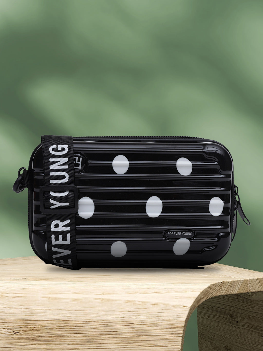 MINI WESST Black Casual Solid Sling Bag(MWHB201PR)