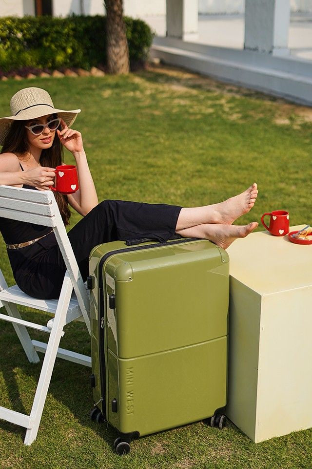 Decembers Small Luggage