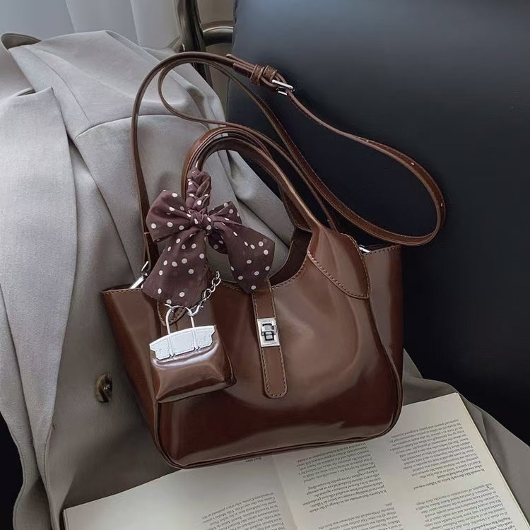 Clara Brown Bella Handbag