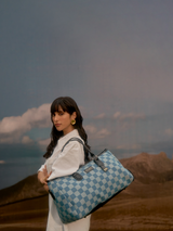 Wall Street Blue London Duffle Bag