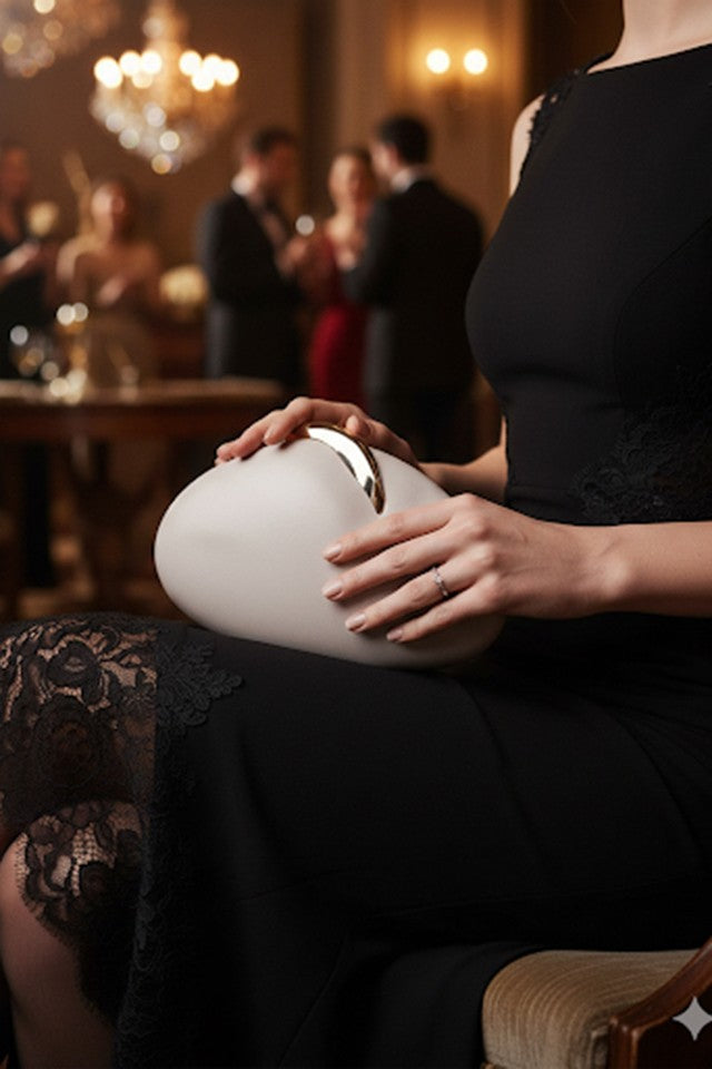 Margaret Off White Clutch