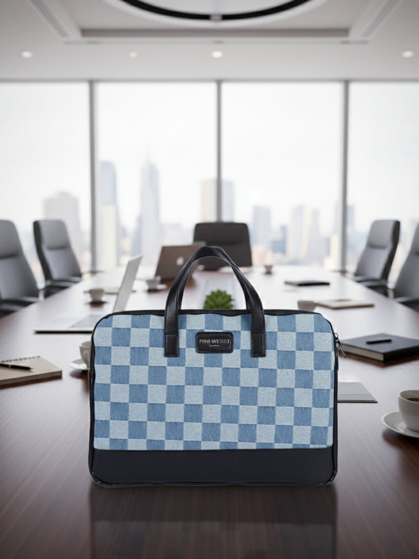 Bourbon Blue London Street Bag With Pouch