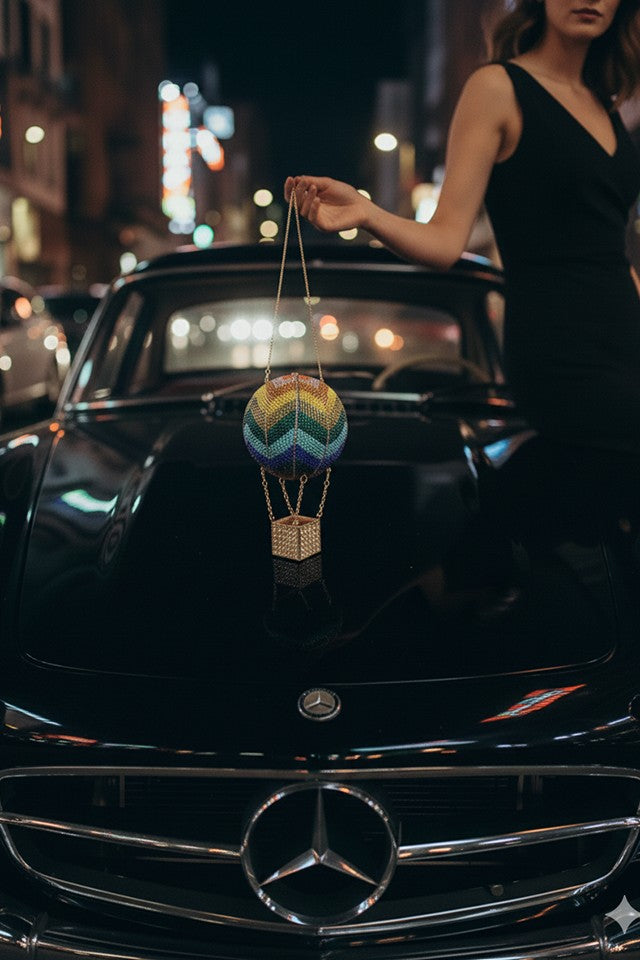 Hot Air Baloon Multicolor Clutch