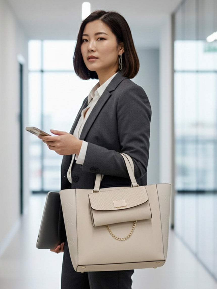 Buckingham White London Tote