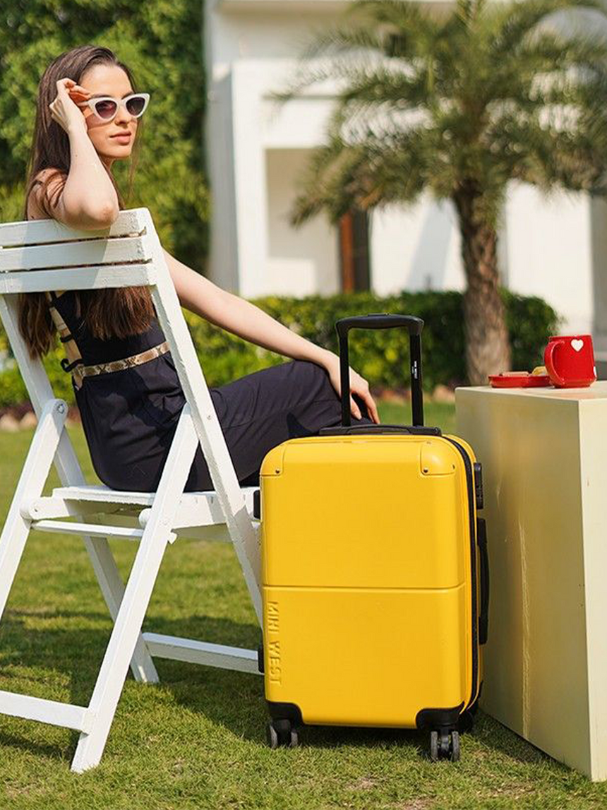 Decembers Small Luggage