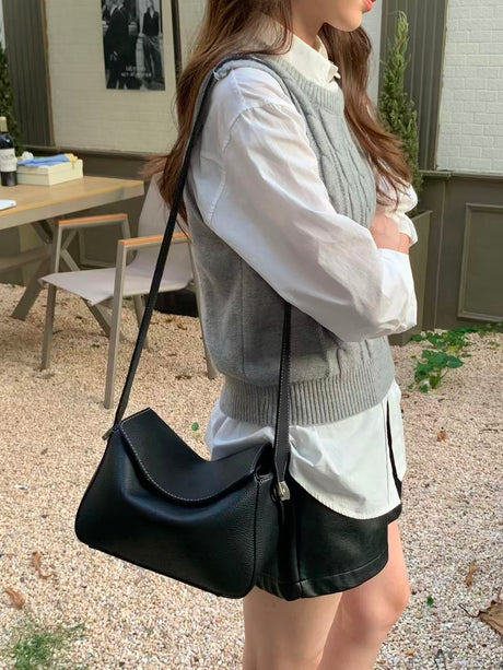 Leia Black Sling Bag