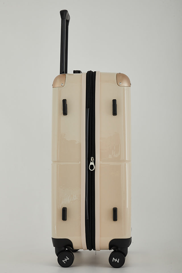 Decembers Medium Luggage
