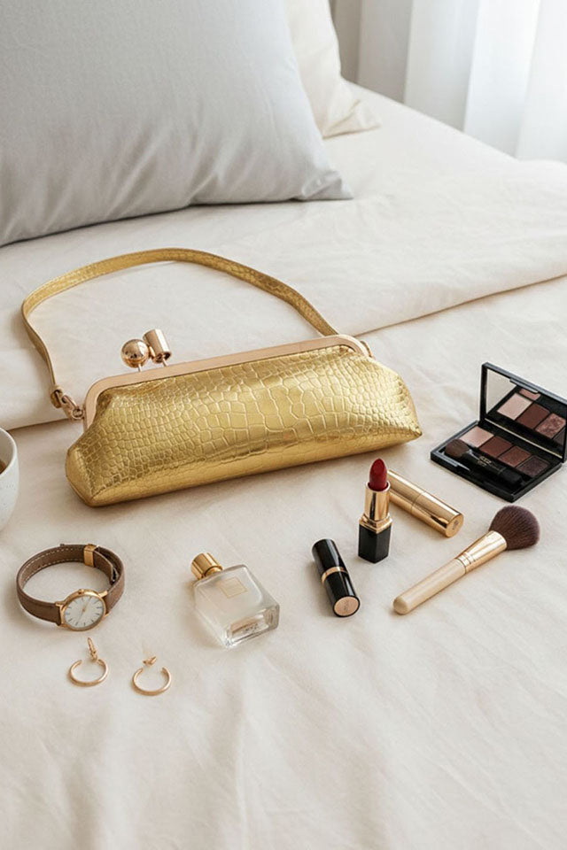 Paula Gold Clutch