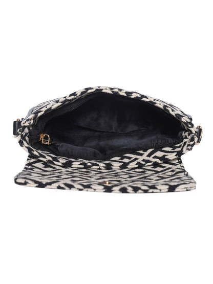 MINI WESST Black And White Graphic Sling Bag(MWHB234PR)