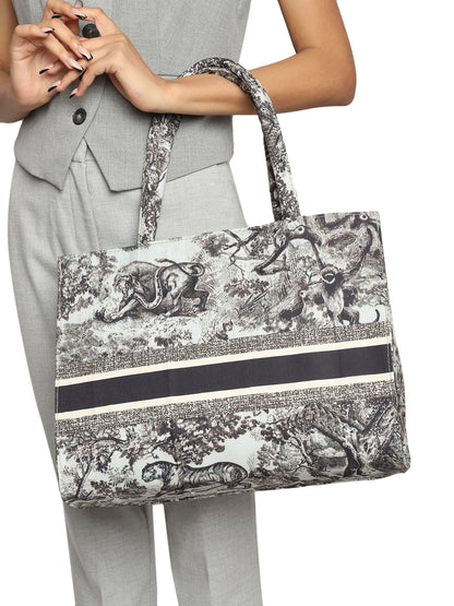 Women's Graphic Printed Canvas Tote Bag(MWCUS025)